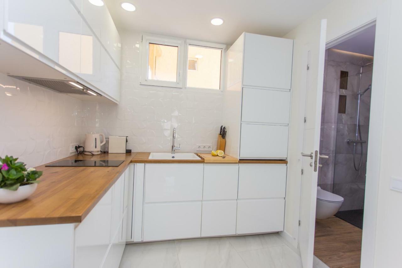 Dosel Beach Apartment Кульера Экстерьер фото